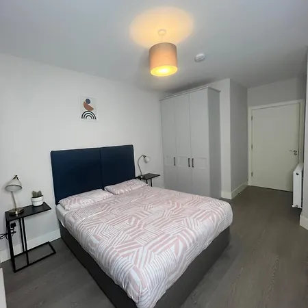 Cozy Private Near Airport